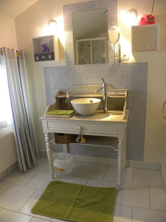Entre Cour Et Jardin Hotel Châlons-en-Champagne Cameră foto